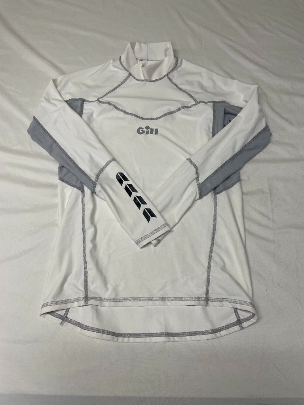 Gill Rashguard size size 12
